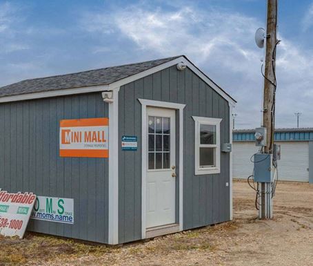 Source URL: https://cdnsc.rentcafe.com/dmslivecafe/2/143515/006-20210917-highres_opt.jpg?width=-1&height=385&quality=80