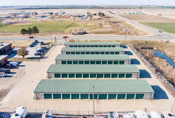 Source URL: https://cdnsc.rentcafe.com/dmslivecafe/2/143515/p1948453_u3103-SalinaCentennial-002_1_PG.jpg?width=-1&height=385&quality=80