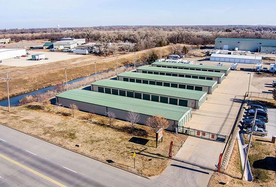 Source URL: https://cdnsc.rentcafe.com/dmslivecafe/2/143515/p1948453_u3103-SalinaCentennial-004_1_PG.jpg?width=-1&height=385&quality=80