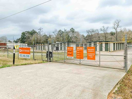 Source URL: https://cdnsc.rentcafe.com/dmslivecafe/2/143515/p2311304_MMSP-23-SiteShoots-Texas-18401-Woodland-Forest-Drive-11_1_PG.jpg?width=-1&height=385&quality=80