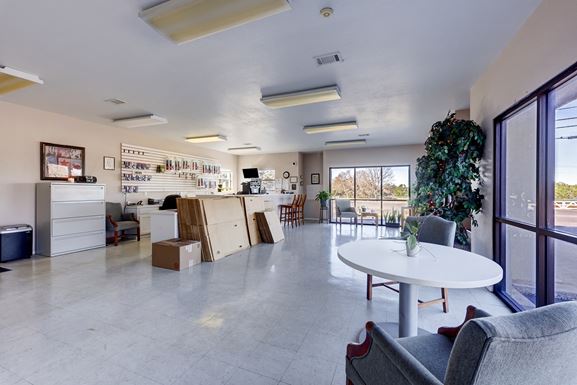 Source URL: https://cdnsc.rentcafe.com/dmslivecafe/2/196835/Ranch%2026552_12%20IMG%2004_1_1.jpg?width=-1&height=385&quality=80