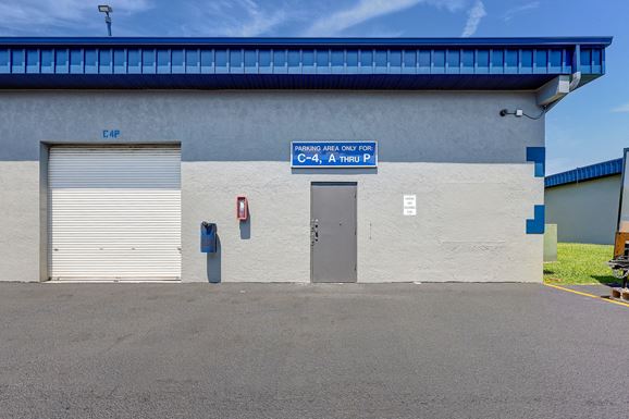 Source URL: https://cdnsc.rentcafe.com/dmslivecafe/2/220663/11%20front%205P1A10186.jpg?width=-1&height=385&quality=80