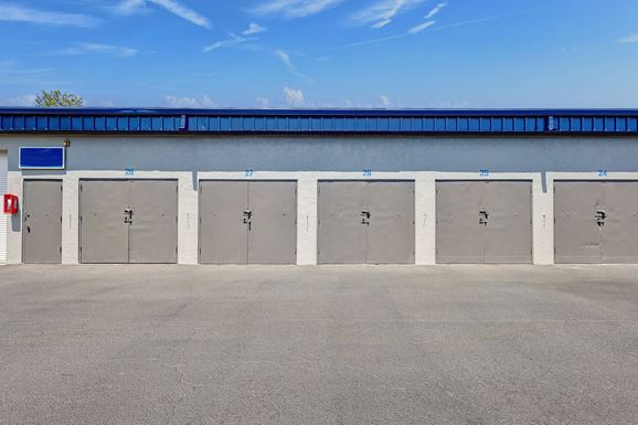 Source URL: https://cdnsc.rentcafe.com/dmslivecafe/2/220663/4%20exterior%20of%20B%20building.jpg?width=-1&height=385&quality=80