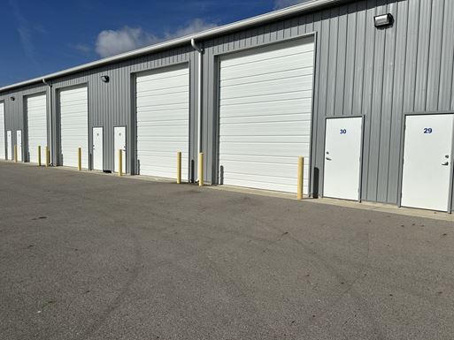 Source URL: https://cdnsc.rentcafe.com/dmslivecafe/2/254019/Hebron%20-%20Exterior2.jpg?width=-1&height=385&quality=80