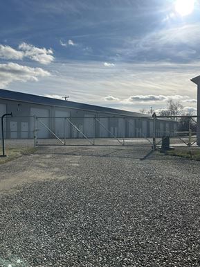 Source URL: https://cdnsc.rentcafe.com/dmslivecafe/2/254019/p1973601_Heath%20-%20Exterior%20-%20Gate2(1).jpg?width=-1&height=385&quality=80