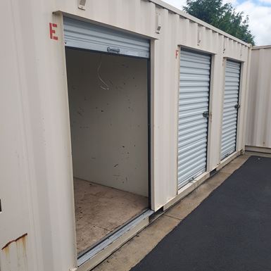 Source URL: https://cdnsc.rentcafe.com/dmslivecafe/2/318259/Red%20Barn%20Containers%202.jpg?width=-1&height=385&quality=80