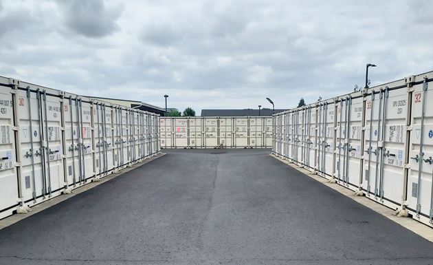 Source URL: https://cdnsc.rentcafe.com/dmslivecafe/2/318259/Red%20Barn%20Containers%203.jpg?width=-1&height=385&quality=80