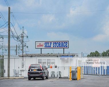 Storage Units for Rent available at 1690 South Avenue, Staten Island, NY 10314