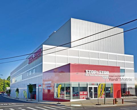 Source URL: https://cdnsc.rentcafe.com/dmslivecafe/3/1057976/1057976-1-2.jpg?width=-1&height=385&quality=80