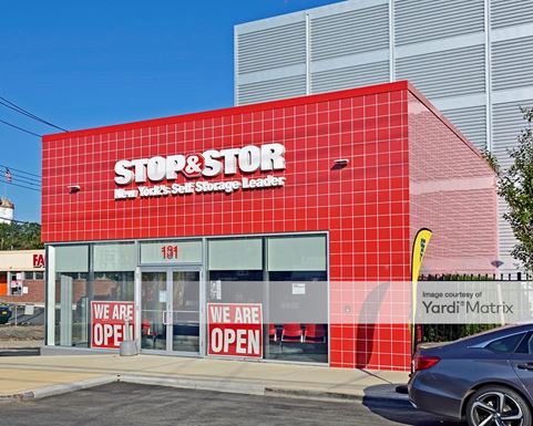 Source URL: https://cdnsc.rentcafe.com/dmslivecafe/3/1057976/1057976-1-5.jpg?width=-1&height=385&quality=80