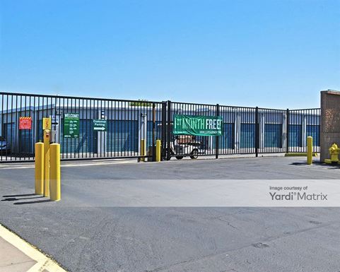 Source URL: https://cdnsc.rentcafe.com/dmslivecafe/3/1058011/1058011-1-5.jpg?width=-1&height=385&quality=80