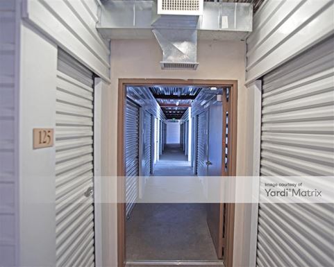 Source URL: https://cdnsc.rentcafe.com/dmslivecafe/3/1058031/1058031-1-5.jpg?width=-1&height=385&quality=80