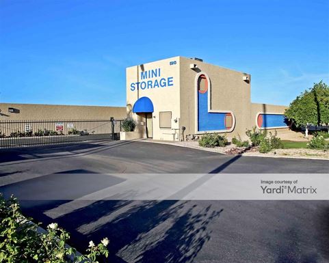 Source URL: https://cdnsc.rentcafe.com/dmslivecafe/3/1058037/1058037-1-2.jpg?width=-1&height=385&quality=80