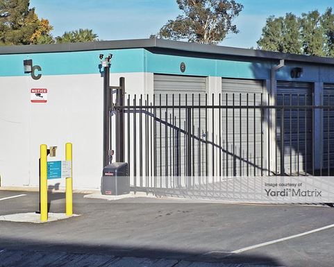 Source URL: https://cdnsc.rentcafe.com/dmslivecafe/3/1058132/1058132-1-5.jpg?width=-1&height=385&quality=80