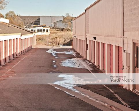 Source URL: https://cdnsc.rentcafe.com/dmslivecafe/3/1058219/1058219-1-4.jpg?width=-1&height=385&quality=80