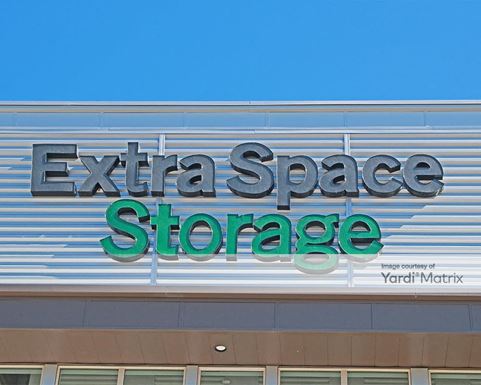 Source URL: https://cdnsc.rentcafe.com/dmslivecafe/3/1058237/1058237-1-4.jpg?width=-1&height=385&quality=80