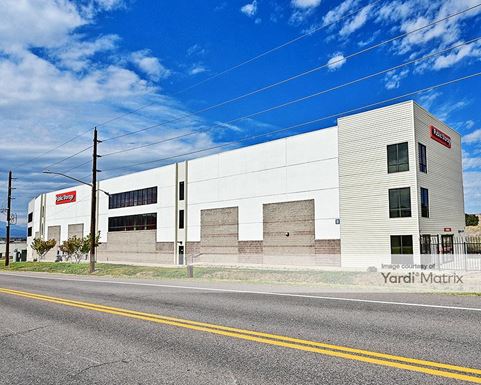 Source URL: https://cdnsc.rentcafe.com/dmslivecafe/3/1058246/1058246-1-2.jpg?width=-1&height=385&quality=80