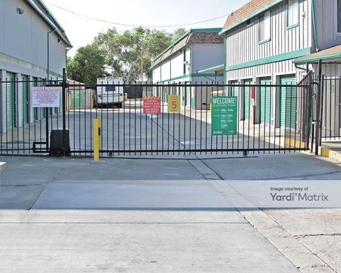 Source URL: https://cdnsc.rentcafe.com/dmslivecafe/3/1058303/1058303-1-2.jpg?width=-1&height=385&quality=80