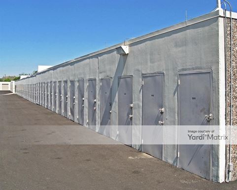 Source URL: https://cdnsc.rentcafe.com/dmslivecafe/3/1058398/1058398-1-4.jpg?width=-1&height=385&quality=80