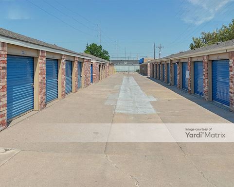 Source URL: https://cdnsc.rentcafe.com/dmslivecafe/3/1058479/1058479-1-5.jpg?width=-1&height=385&quality=80