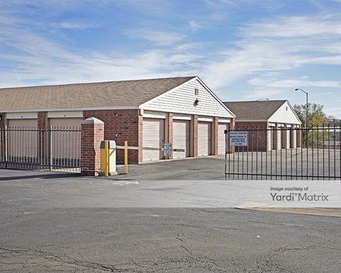 Source URL: https://cdnsc.rentcafe.com/dmslivecafe/3/1058484/1058484-1-2.jpg?width=-1&height=385&quality=80