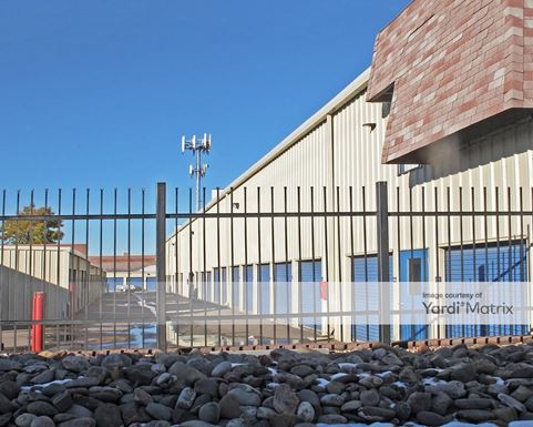 Source URL: https://cdnsc.rentcafe.com/dmslivecafe/3/1058500/1058500-1-4.jpg?width=-1&height=385&quality=80