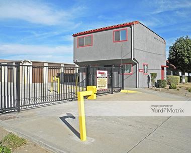 Storage Units for Rent available at 16990 Ceres Avenue, Fontana, CA 92335