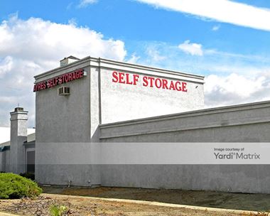 Storage Units for Rent available at 10625 Central Avenue, Montclair, CA 91763