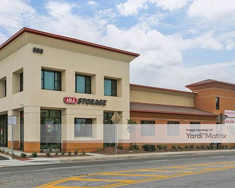 Source URL: https://cdnsc.rentcafe.com/dmslivecafe/3/1058723/1058723-1-2.jpg?width=-1&height=385&quality=80