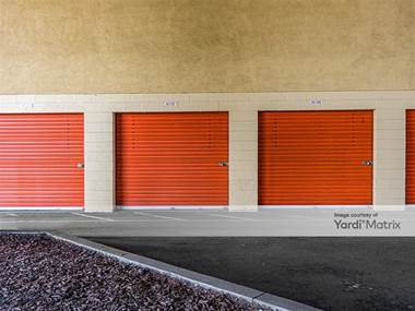 Storage Units for Rent available at 1651 South Central Avenue, Los Angeles, CA 90021