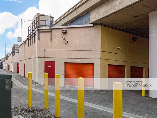 Source URL: https://cdnsc.rentcafe.com/dmslivecafe/3/1058725/1058725-1-4.jpg?width=-1&height=385&quality=80