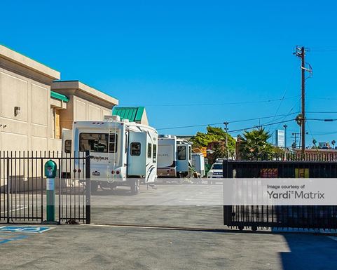 Source URL: https://cdnsc.rentcafe.com/dmslivecafe/3/1058755/1058755-1-3.jpg?width=-1&height=385&quality=80