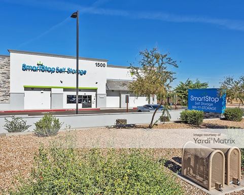 Source URL: https://cdnsc.rentcafe.com/dmslivecafe/3/1058976/1058976-1-3.jpg?width=-1&height=385&quality=80