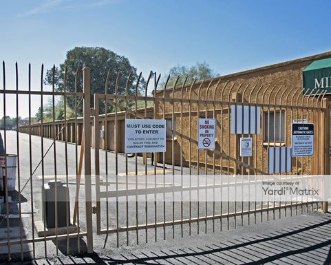 Source URL: https://cdnsc.rentcafe.com/dmslivecafe/3/1059011/1059011-1-4.jpg?width=-1&height=385&quality=80