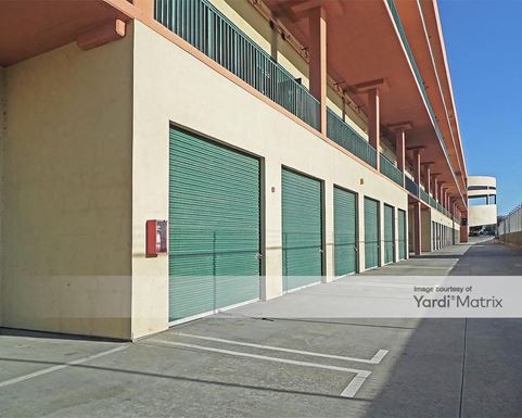 Source URL: https://cdnsc.rentcafe.com/dmslivecafe/3/1059325/1059325-1-4.jpg?width=-1&height=385&quality=80