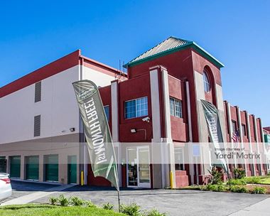 Image for Extra Space Storage - 5825 Santa Monica Blvd, Los Angeles, CA