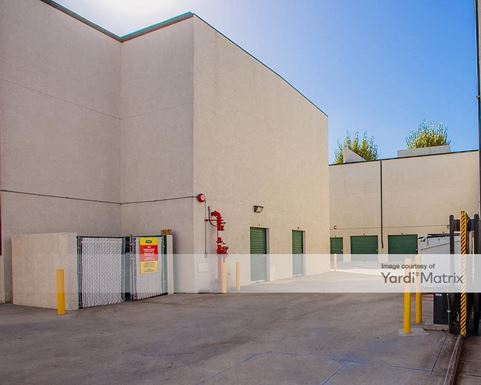 Source URL: https://cdnsc.rentcafe.com/dmslivecafe/3/1059331/1059331-1-4.jpg?width=-1&height=385&quality=80