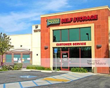 Storage Units for Rent available at 13879 Central Avenue, Chino, CA 91710