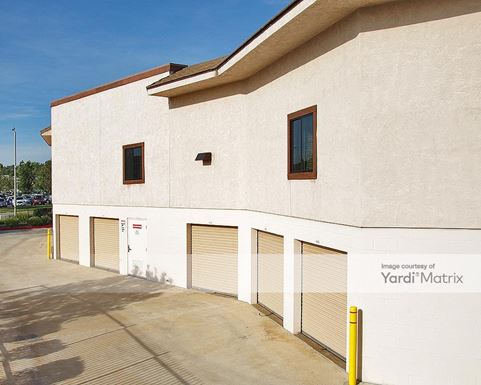 Source URL: https://cdnsc.rentcafe.com/dmslivecafe/3/1059434/1059434-1-3.jpg?width=-1&height=385&quality=80