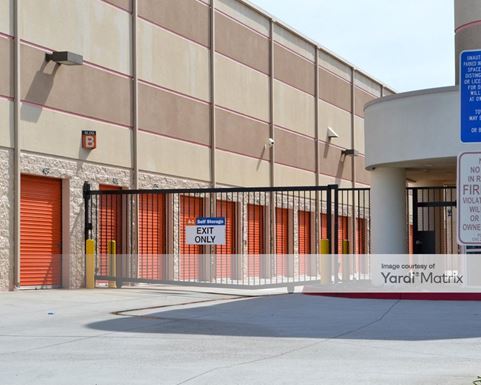 Source URL: https://cdnsc.rentcafe.com/dmslivecafe/3/1059457/1059457-1-4.jpg?width=-1&height=385&quality=80