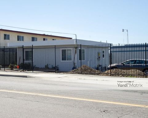 Source URL: https://cdnsc.rentcafe.com/dmslivecafe/3/1059465/1059465-1-5.jpg?width=-1&height=385&quality=80