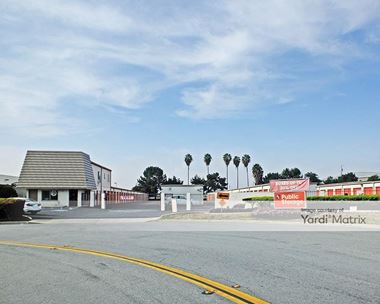 Storage Units for Rent available at 14861 Franklin Avenue, Tustin, CA 92780