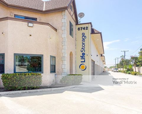 Source URL: https://cdnsc.rentcafe.com/dmslivecafe/3/1059531/1059531-1-2.jpg?width=-1&height=385&quality=80