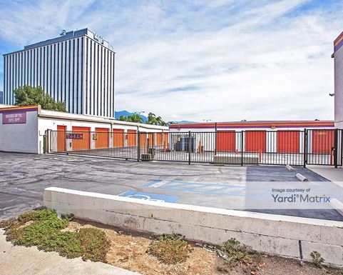 Source URL: https://cdnsc.rentcafe.com/dmslivecafe/3/1059543/1059543-1-4.jpg?width=-1&height=385&quality=80