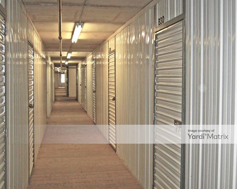 Source URL: https://cdnsc.rentcafe.com/dmslivecafe/3/1059556/1059556-1-2.jpg?width=-1&height=385&quality=80