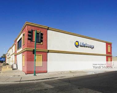 Storage Units for Rent available at 1928 East Bell Road, Phoenix, AZ 85022