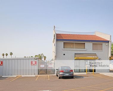 Storage Units for Rent available at 7111 West Indian School Road, Phoenix, AZ 85033