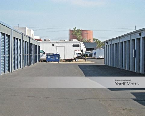 Source URL: https://cdnsc.rentcafe.com/dmslivecafe/3/1059583/1059583-1-3.jpg?width=-1&height=385&quality=80