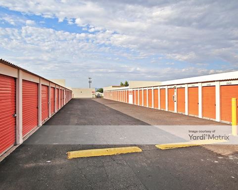 Source URL: https://cdnsc.rentcafe.com/dmslivecafe/3/1059626/1059626-1-2.jpg?width=-1&height=385&quality=80