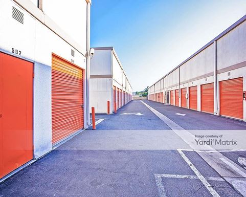 Source URL: https://cdnsc.rentcafe.com/dmslivecafe/3/1059719/1059719-1-4.jpg?width=-1&height=385&quality=80